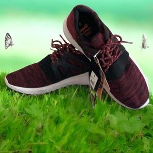 AVIA Enouropo athletic Men’s  shoe size (8) NWT red & black tie women’s …